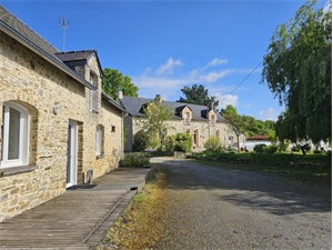 propriete à la vente -   44110  ERBRAY, surface 320 m2 vente propriete - UBI468250046